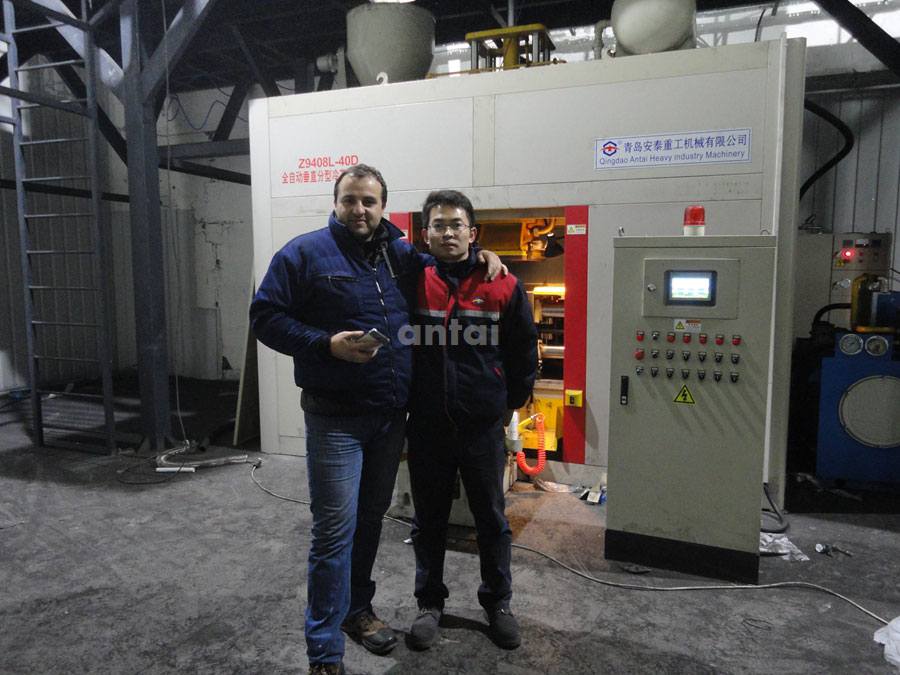 Macedonia-Automatic Cold box molding machine
