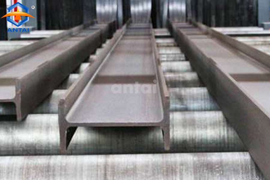 QAT6940 roller conveyor type shot blasting machine for steel structures and H beam