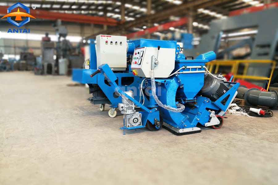 Shot blasting machine for processing road surface